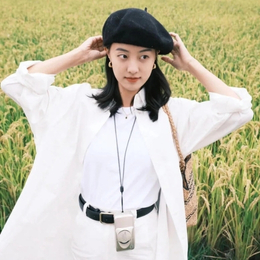 Chị: Lê Thị Lan
